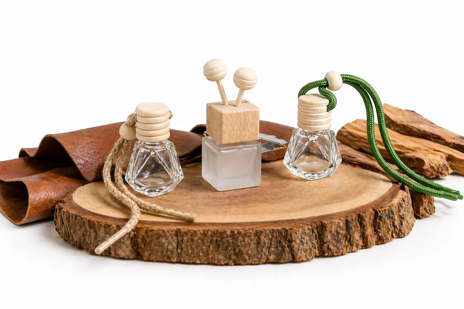 Diffuseur Voiture Cuir et bois L'Atelier Ginko - Boutique en Ligne