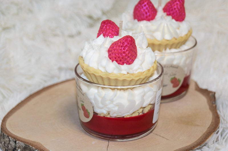 Bougie Chantilly Fraise estivale parfumée cire végétale faite main – L'Atelier Ginko