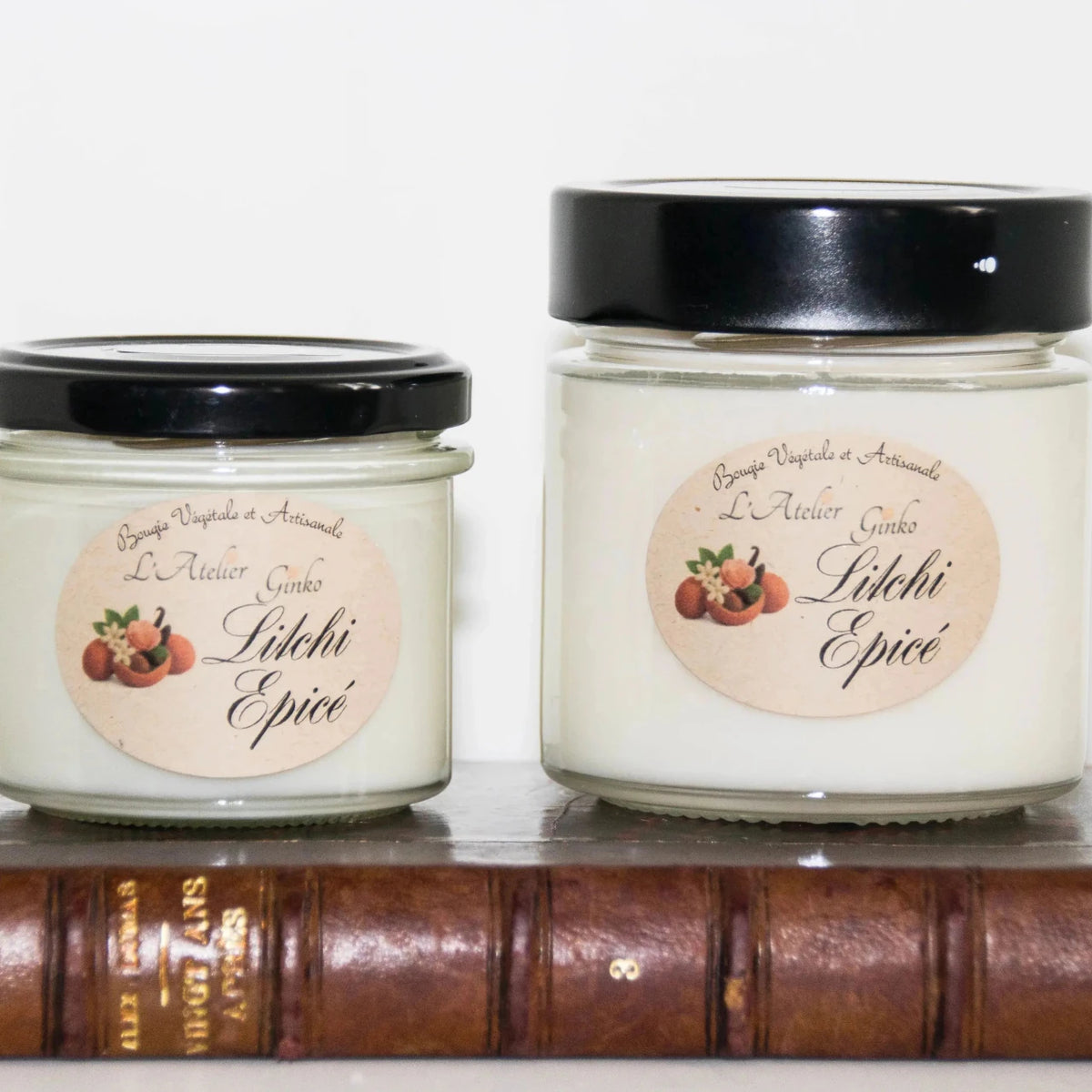 Bougie parfumée Litchi épicé - L'Atelier Ginko - Boutique en Ligne