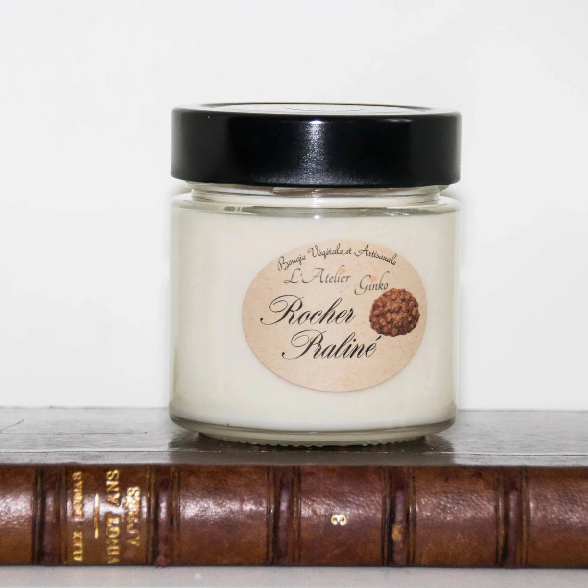 Bougie parfumée Rocher praliné cire de soja artisanale - L'Atelier Ginko
