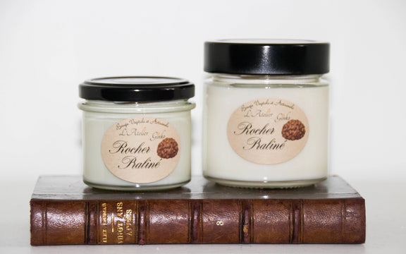 Bougie parfumée Rocher praliné L'Atelier Ginko - Boutique en Ligne